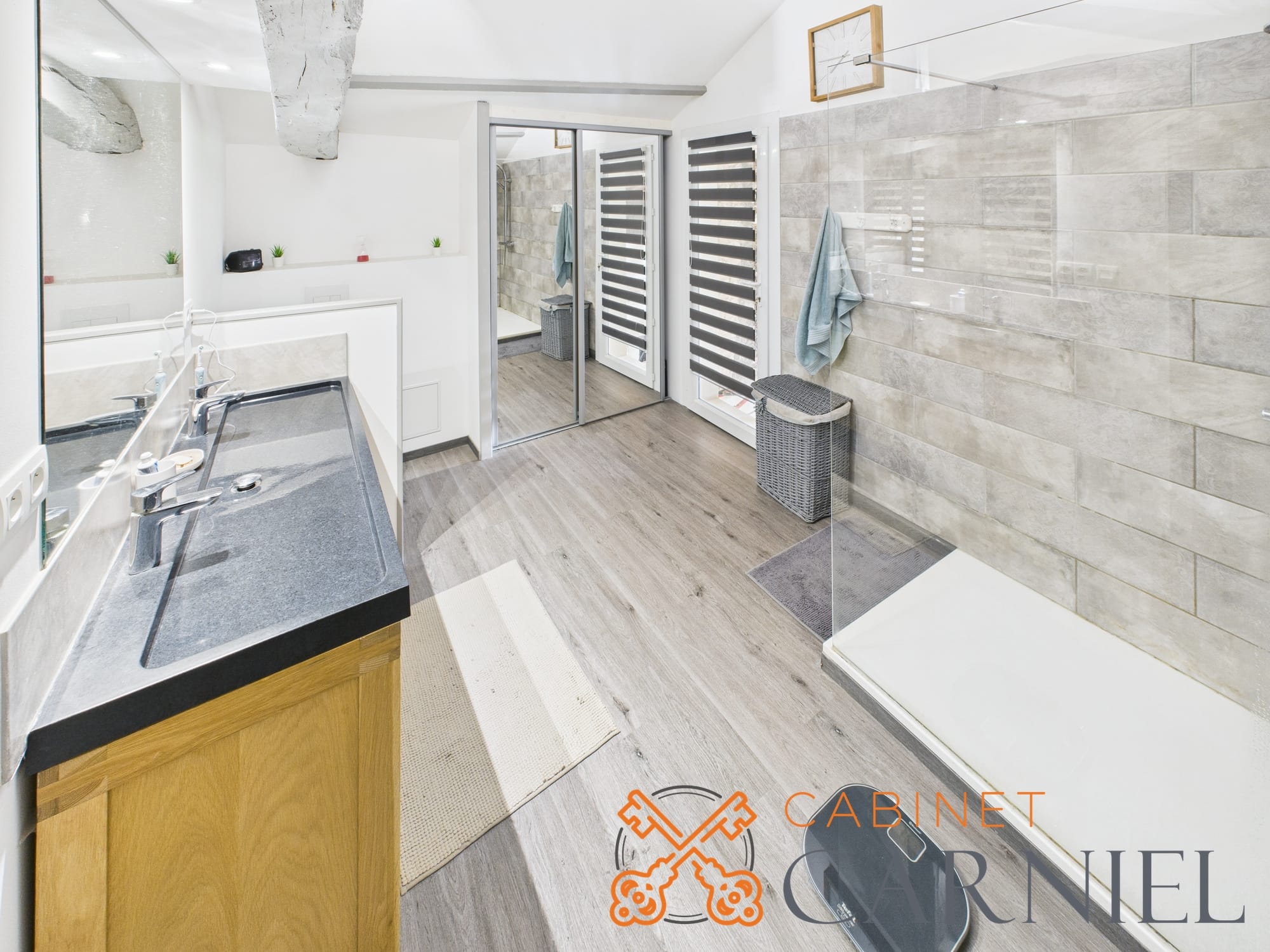 photo_984e647d514b978eae5396fb2358d1b1